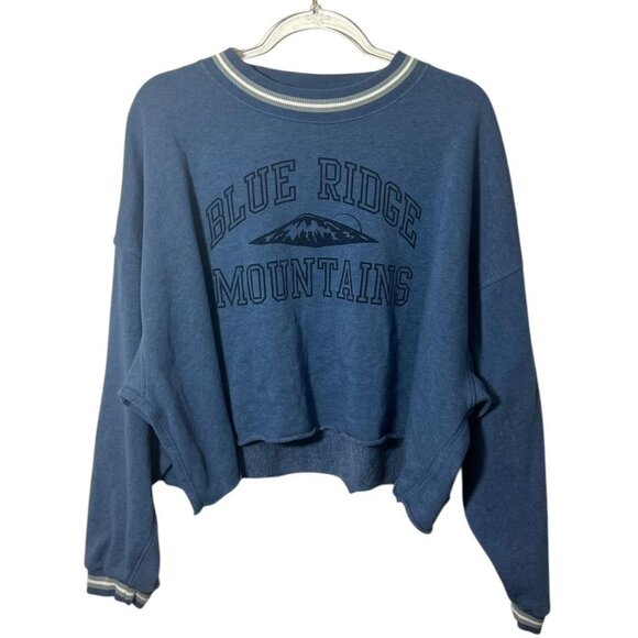 American Eagle‎ Blue Ridge Mountains” Blue Crewneck Long Sleeve 🧦🫐🏔️ - Picture 1 of 4